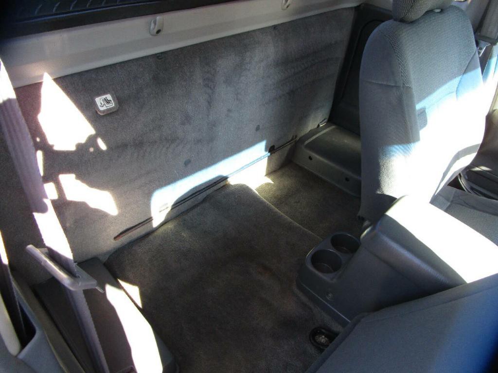 2001 Nissan Frontier Image 20