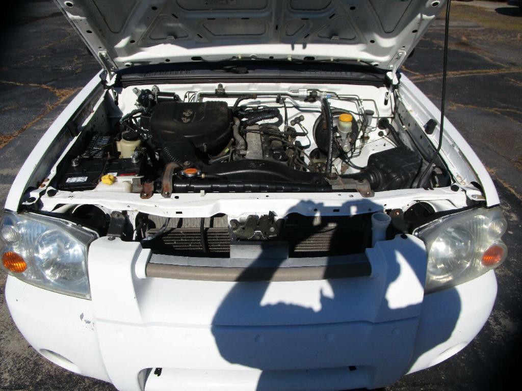 2001 Nissan Frontier Image 21