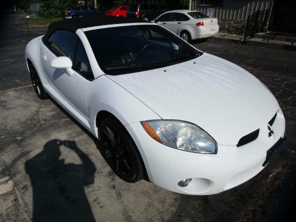 2008 Mitsubishi Eclipse Image 4