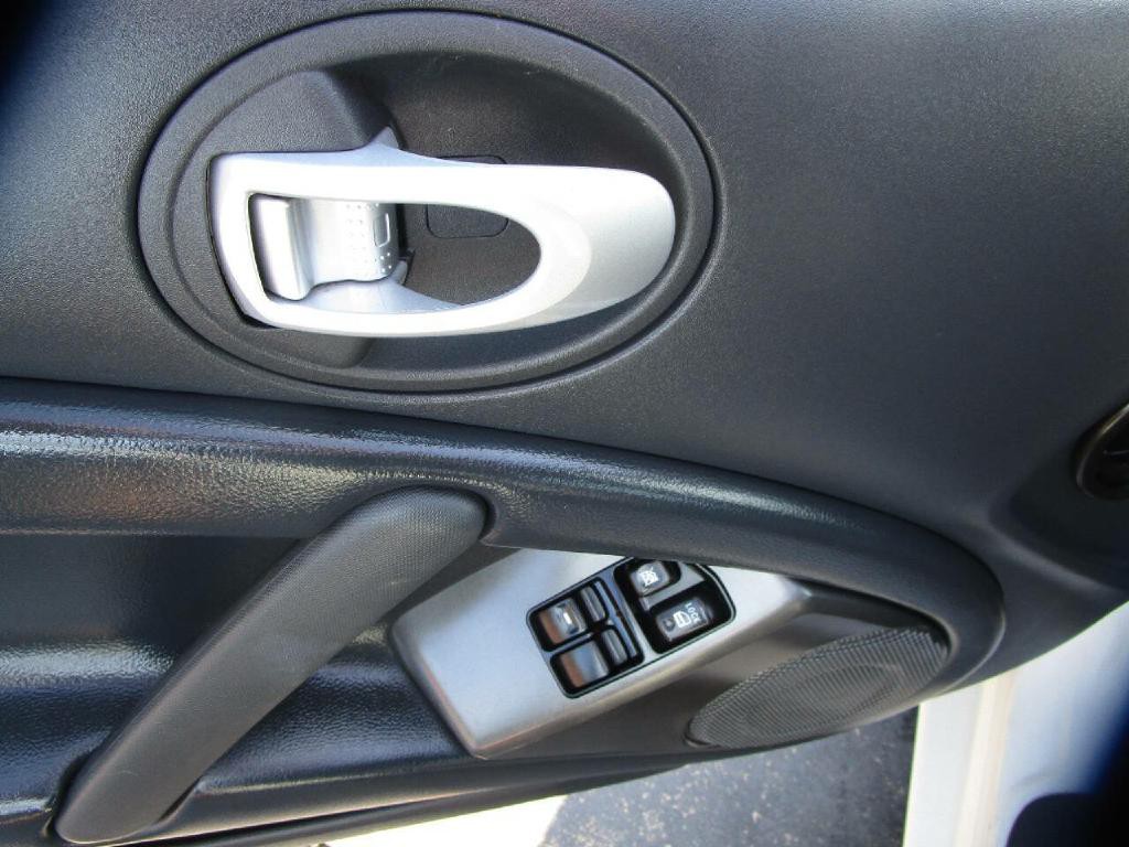 2008 Mitsubishi Eclipse Image 10