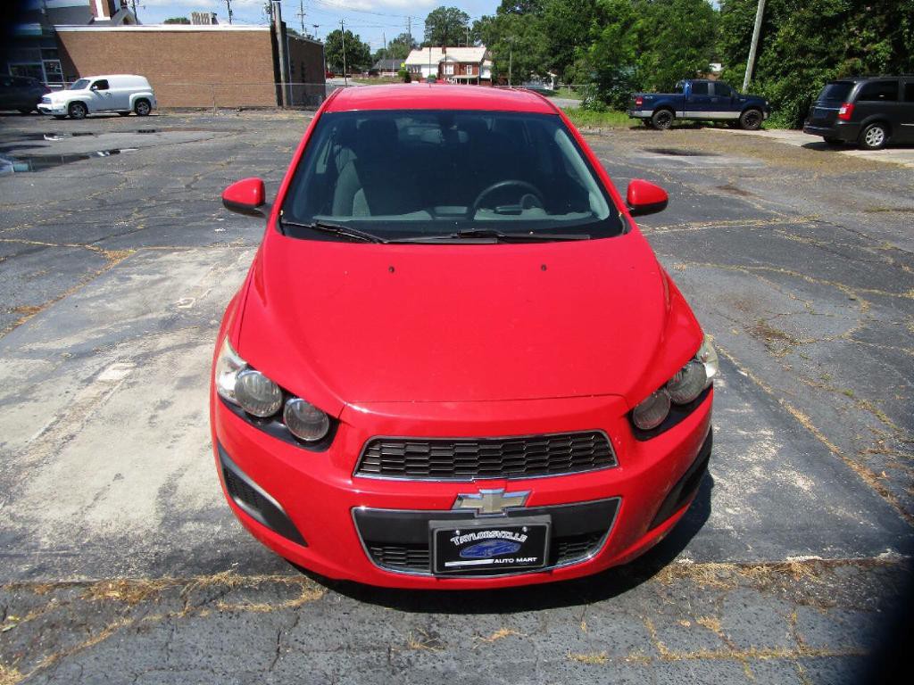 2015 Chevrolet Sonic Image 3