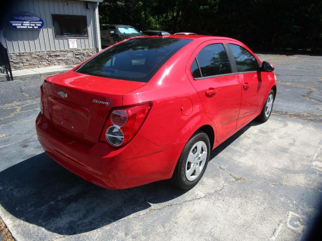 2015 Chevrolet Sonic Image 6