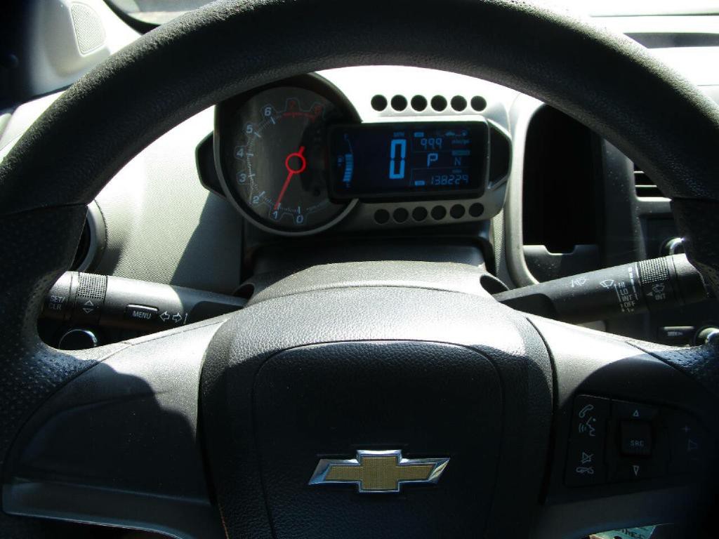 2015 Chevrolet Sonic Image 11