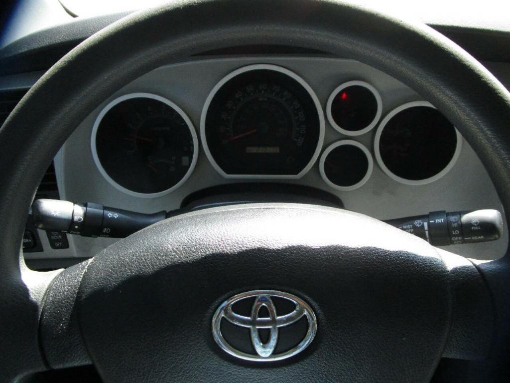 2008 Toyota Sequoia Image 11