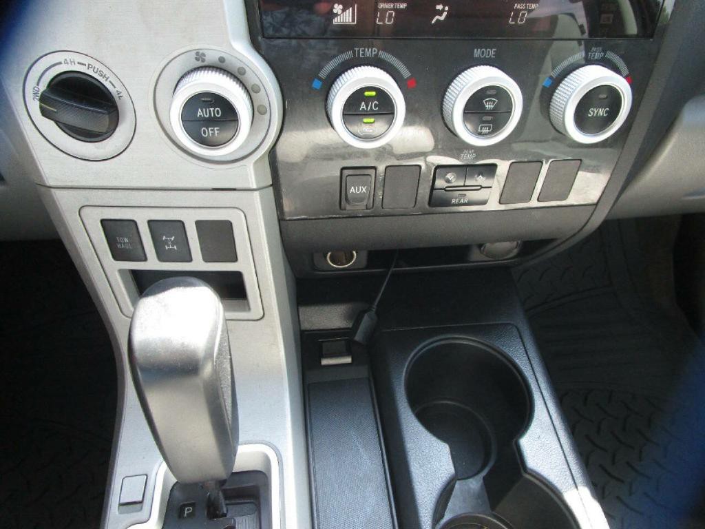 2008 Toyota Sequoia Image 14
