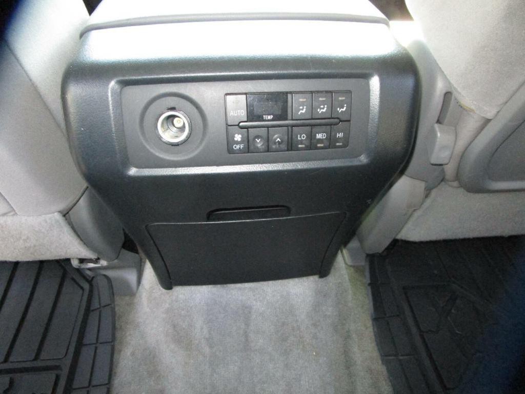 2008 Toyota Sequoia Image 20