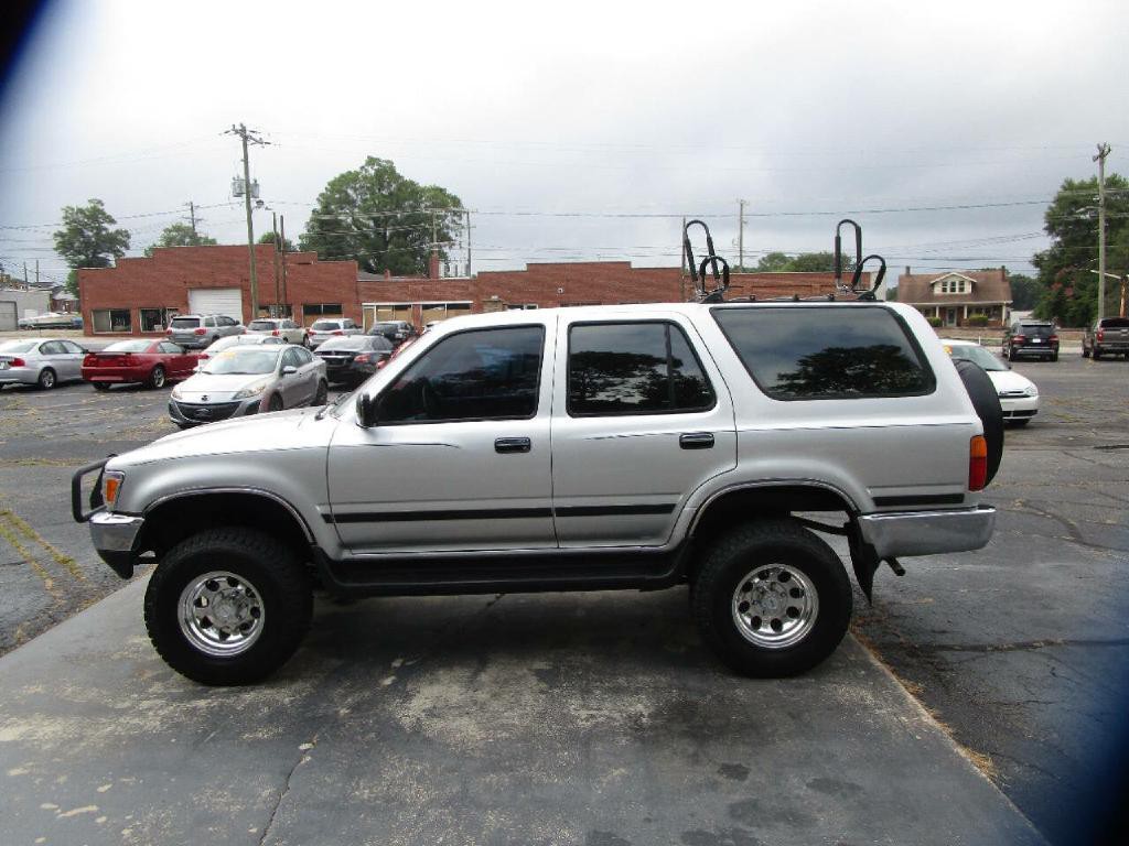 1990 Toyota 4Runner Image 1