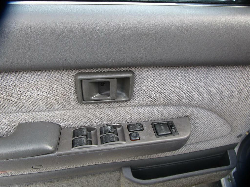 1990 Toyota 4Runner Image 11