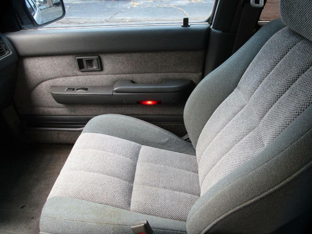 1990 Toyota 4Runner Image 18