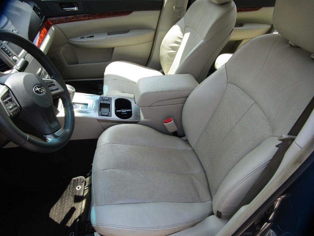 2012 Subaru Legacy Image 10