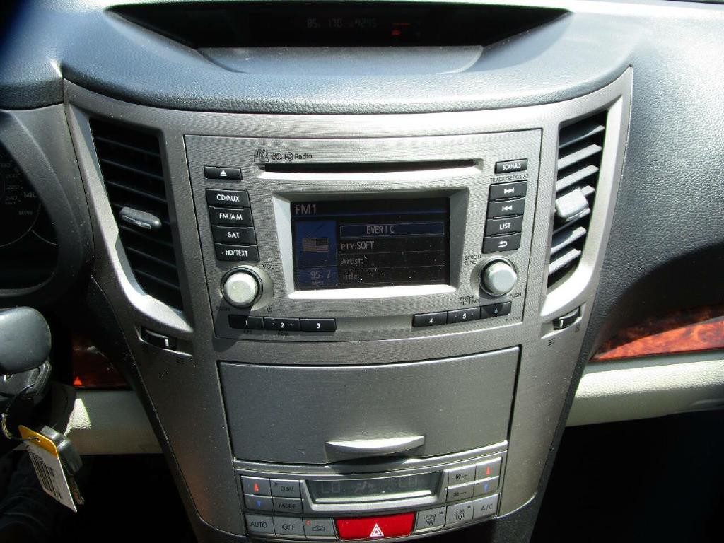 2012 Subaru Legacy Image 13
