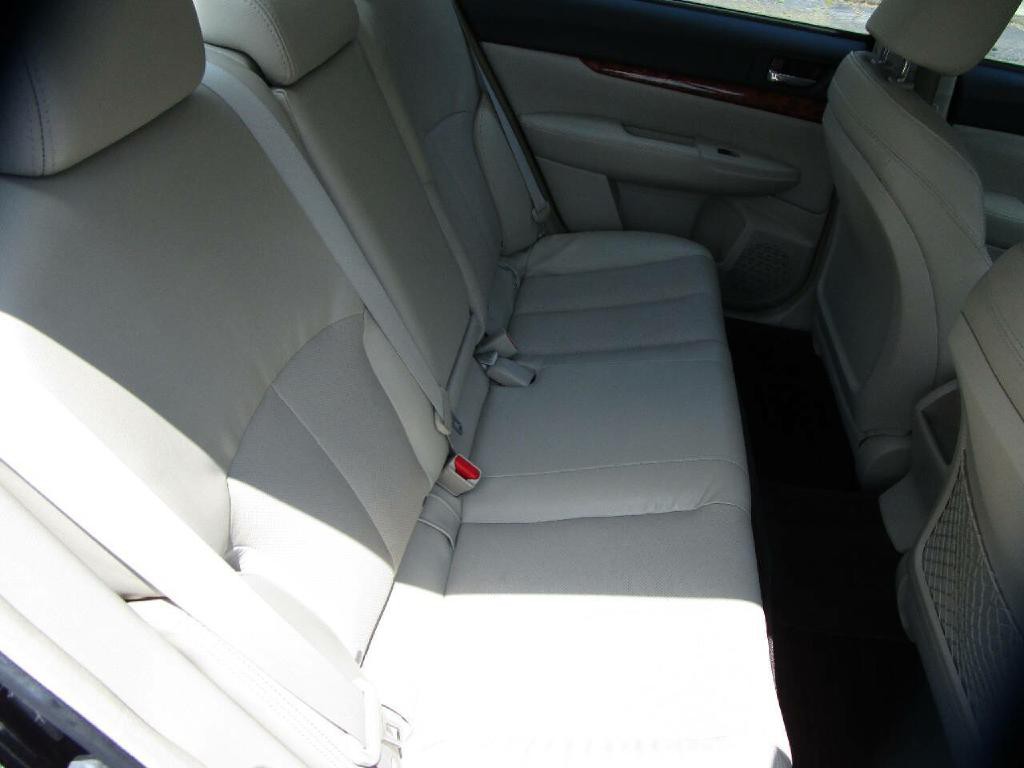 2012 Subaru Legacy Image 22