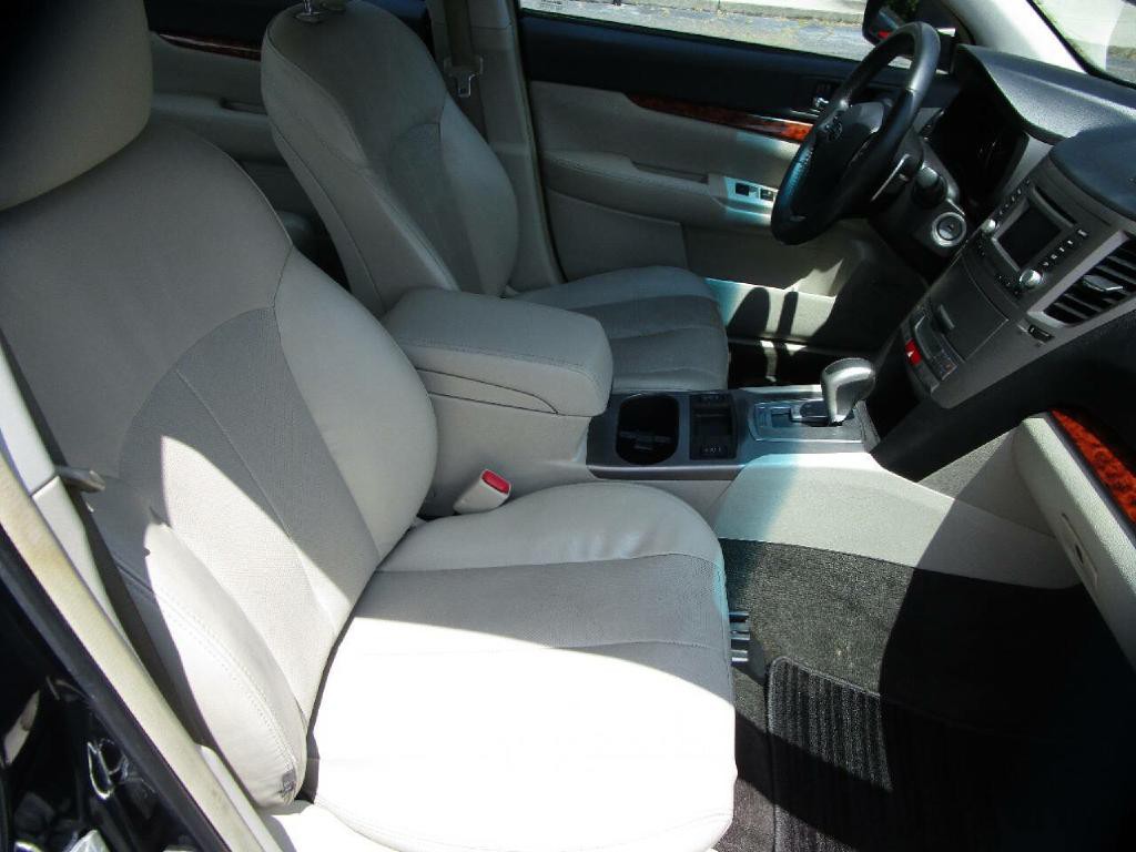 2012 Subaru Legacy Image 23