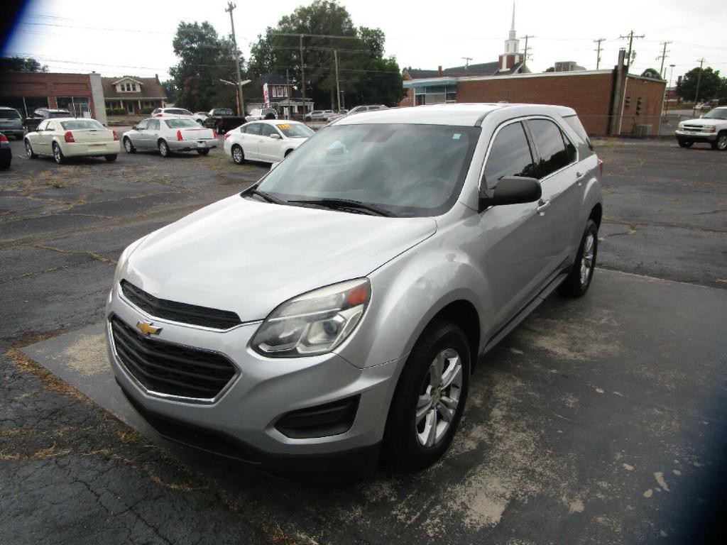 2017 Chevrolet Equinox Image 2