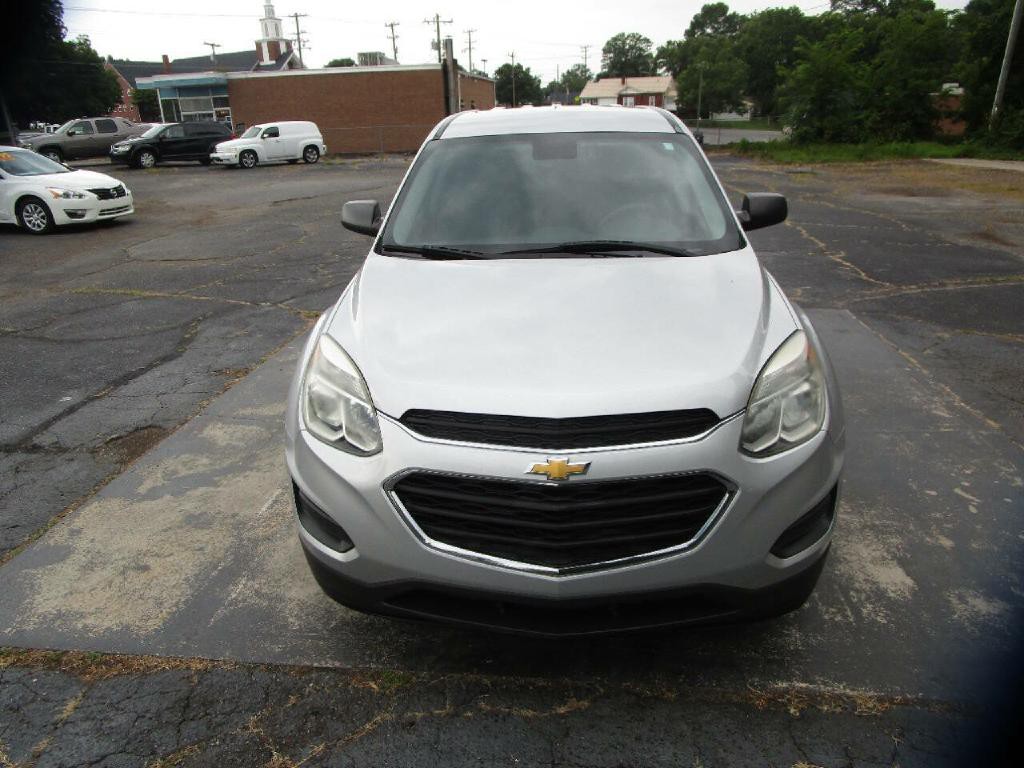 2017 Chevrolet Equinox Image 3