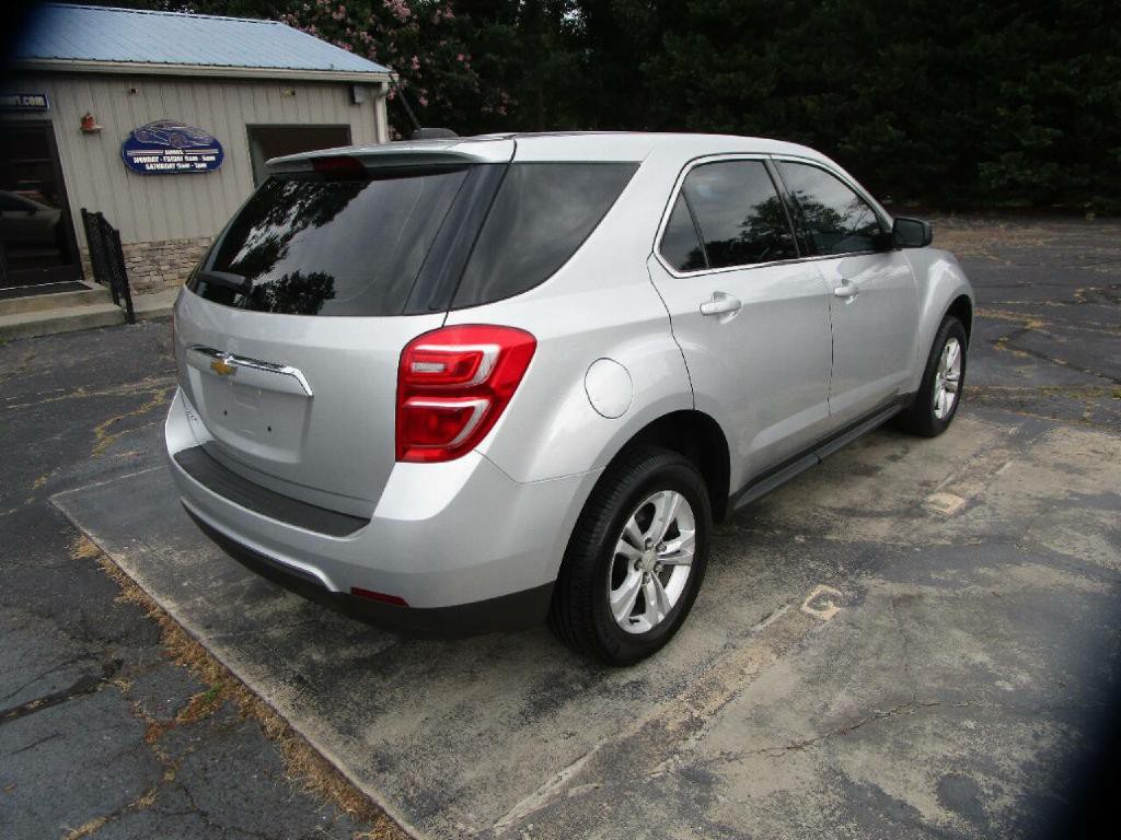 2017 Chevrolet Equinox Image 6