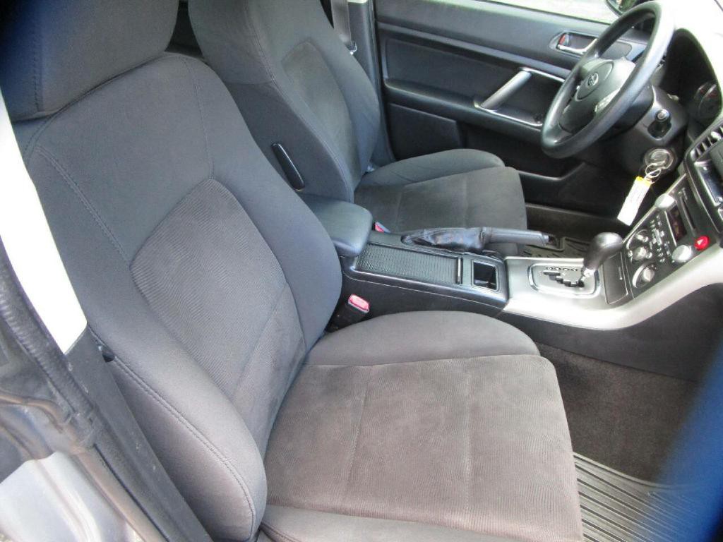 2009 Subaru Legacy Image 21