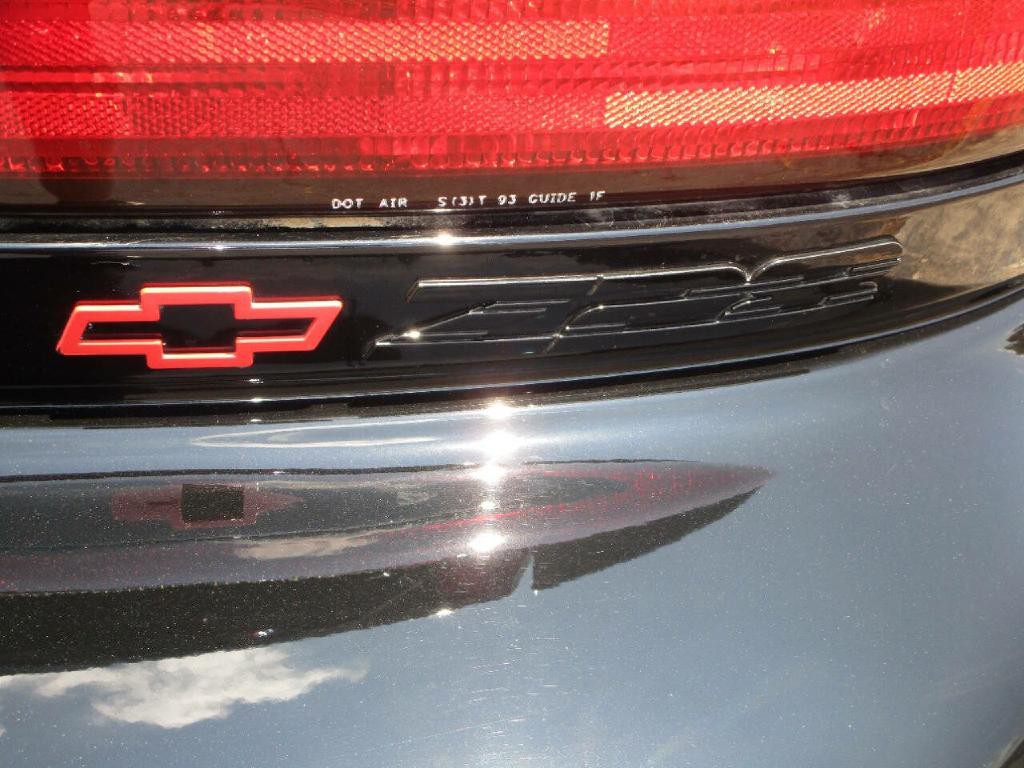 1995 Chevrolet Camaro Image 13