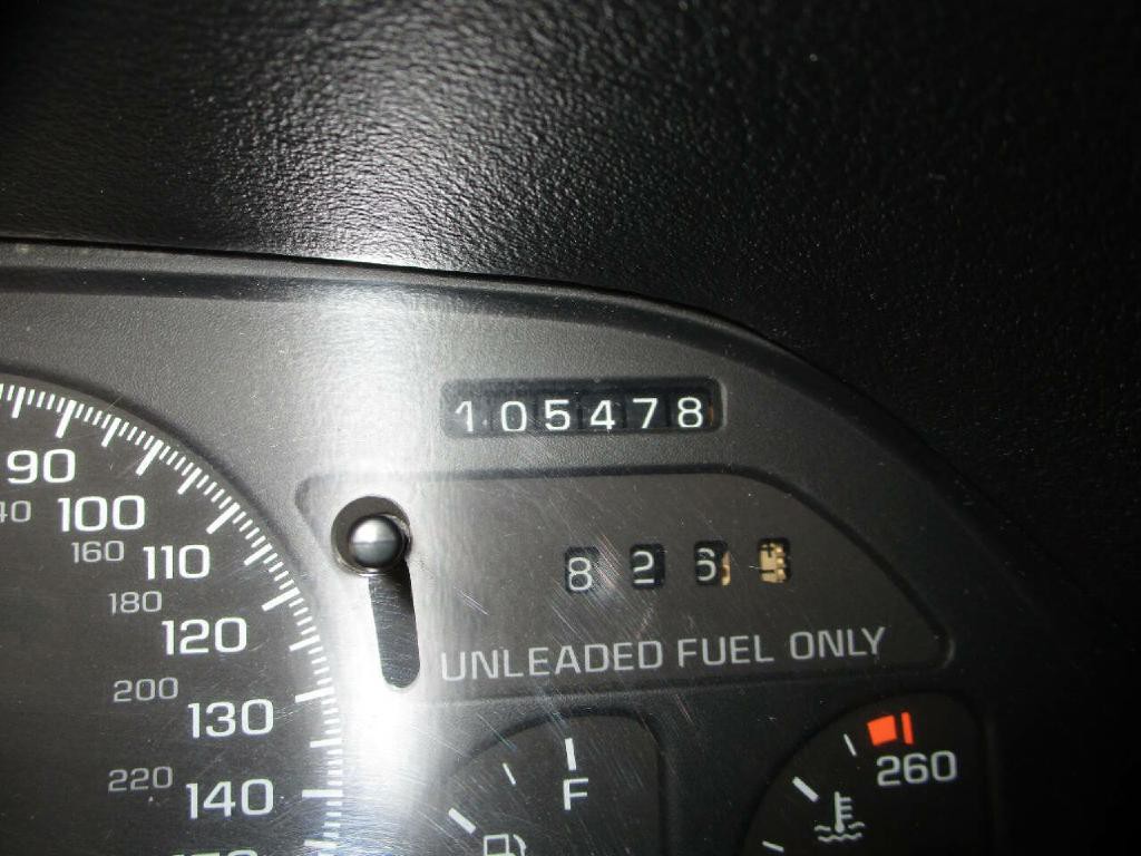 1995 Chevrolet Camaro Image 20