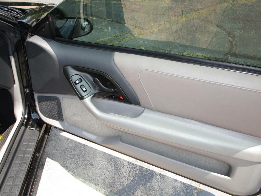1995 Chevrolet Camaro Image 34