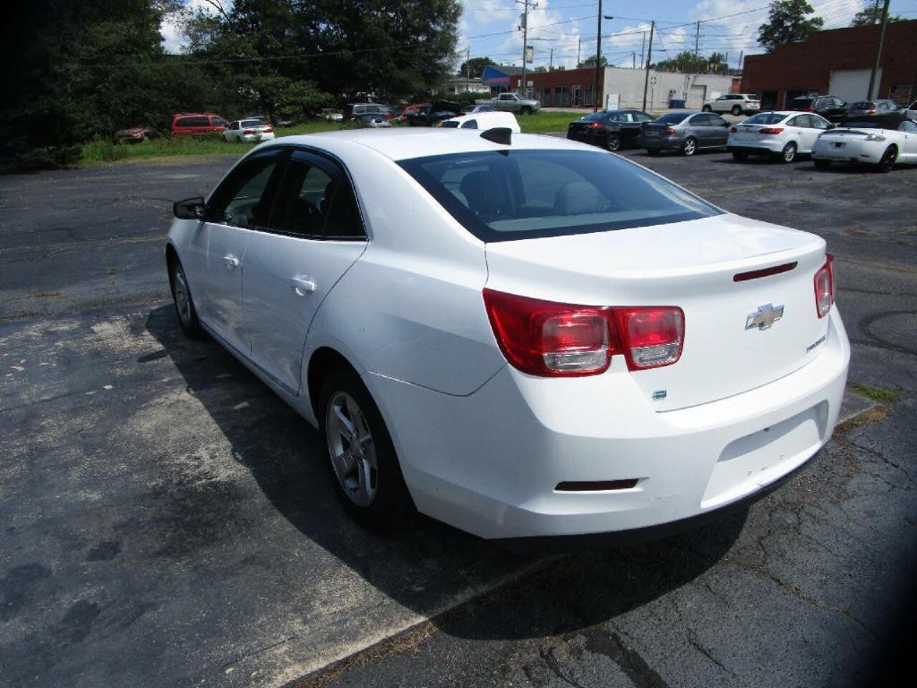 2015 Chevrolet Malibu Image 8