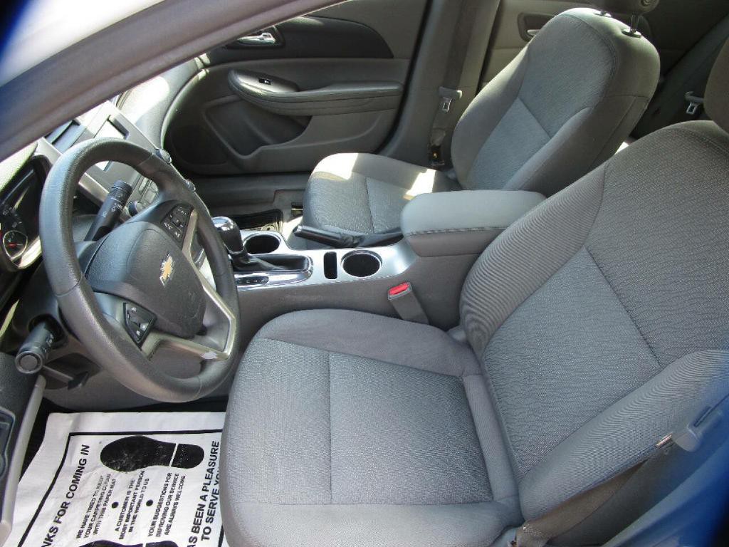 2015 Chevrolet Malibu Image 10
