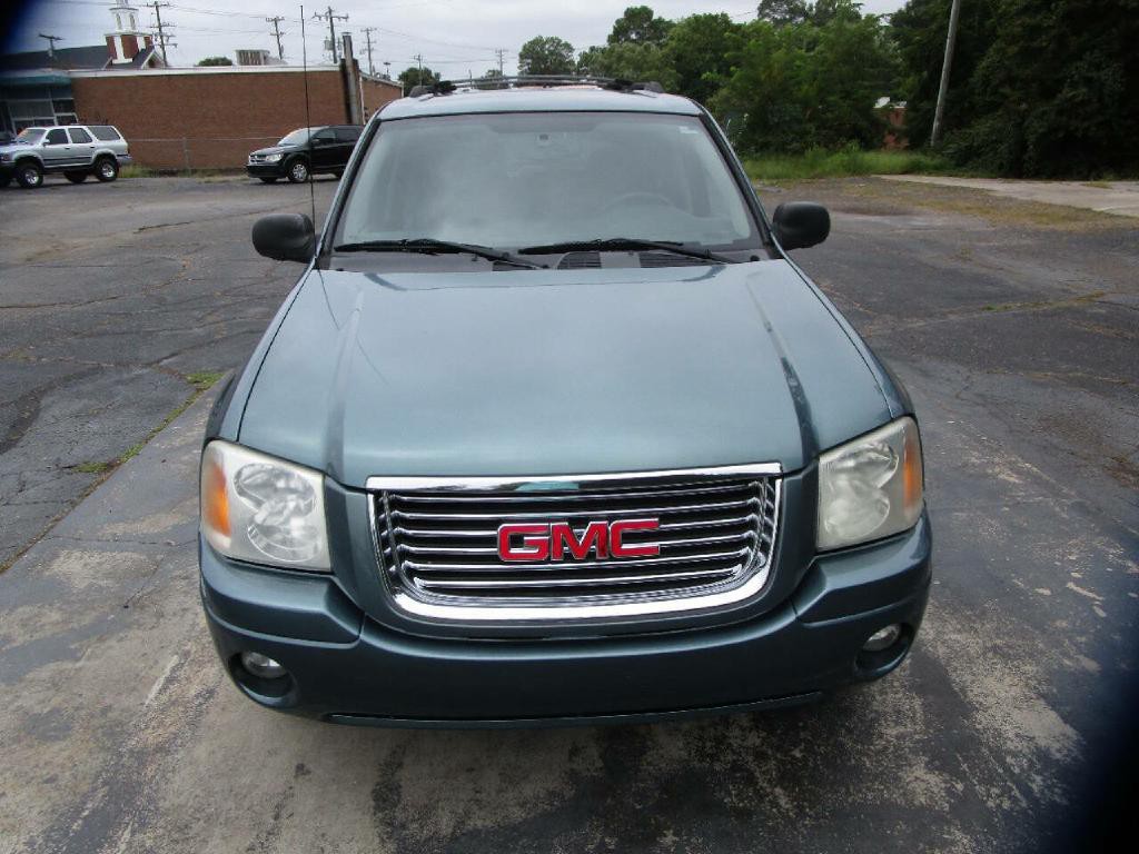 2009 GMC Envoy Image 3