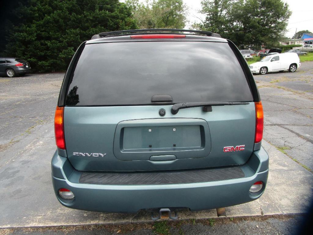 2009 GMC Envoy Image 7