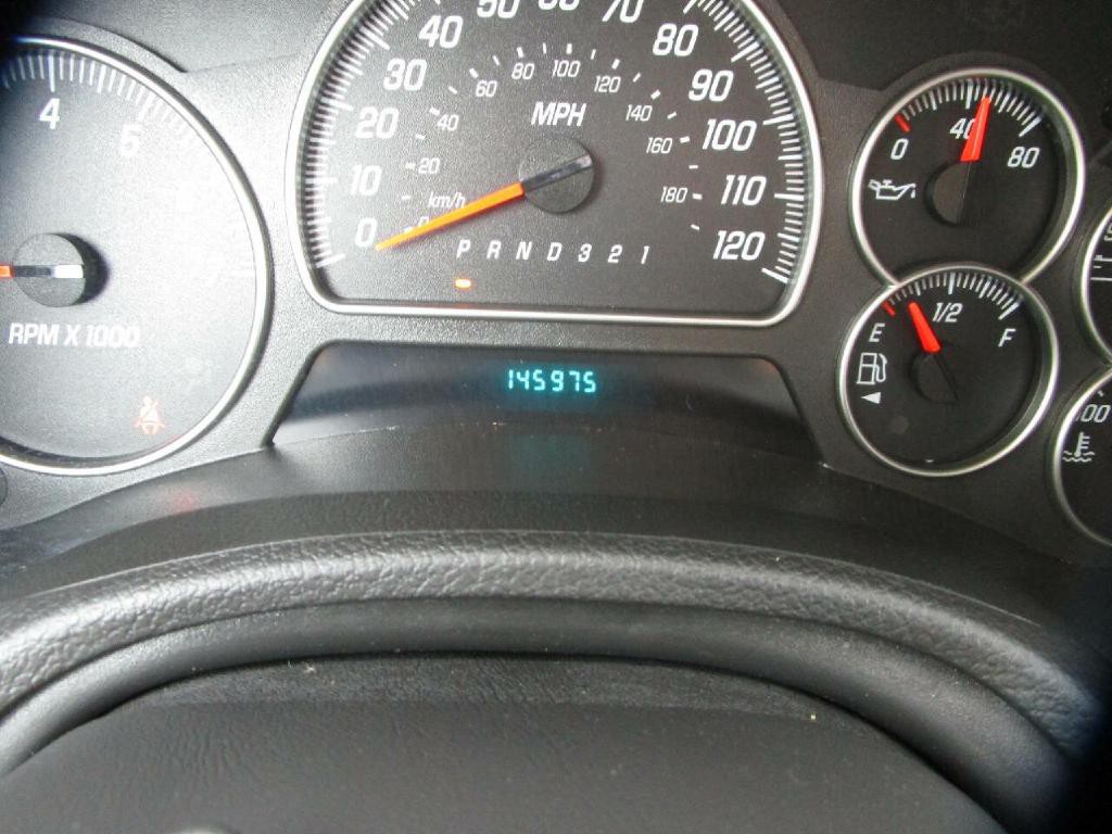 2009 GMC Envoy Image 14