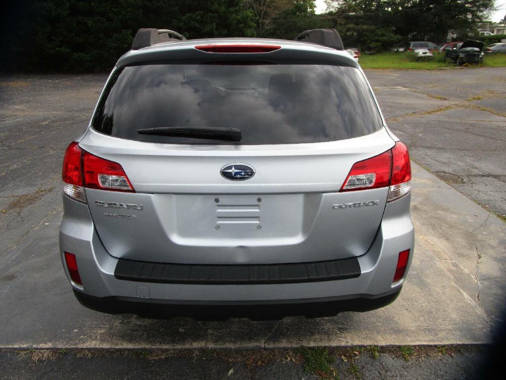 2012 Subaru Outback Image 7