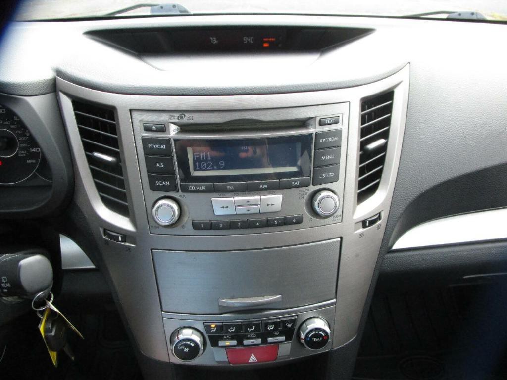 2012 Subaru Outback Image 13