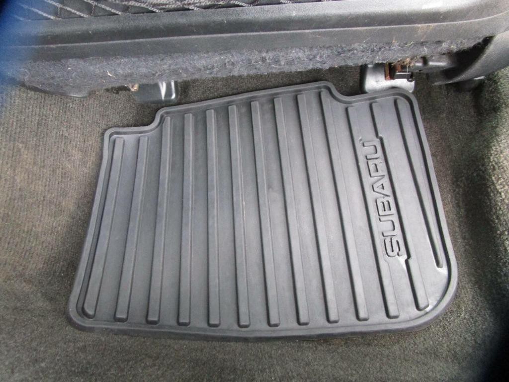 2012 Subaru Outback Image 21