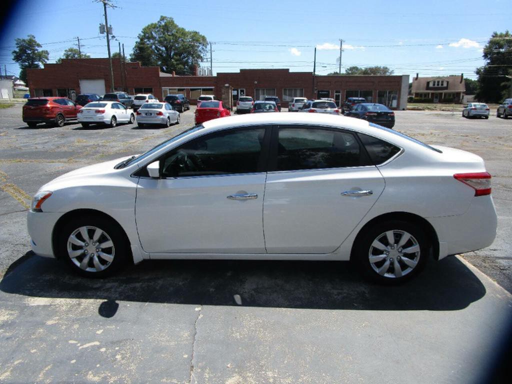 2014 Nissan Sentra Image 1