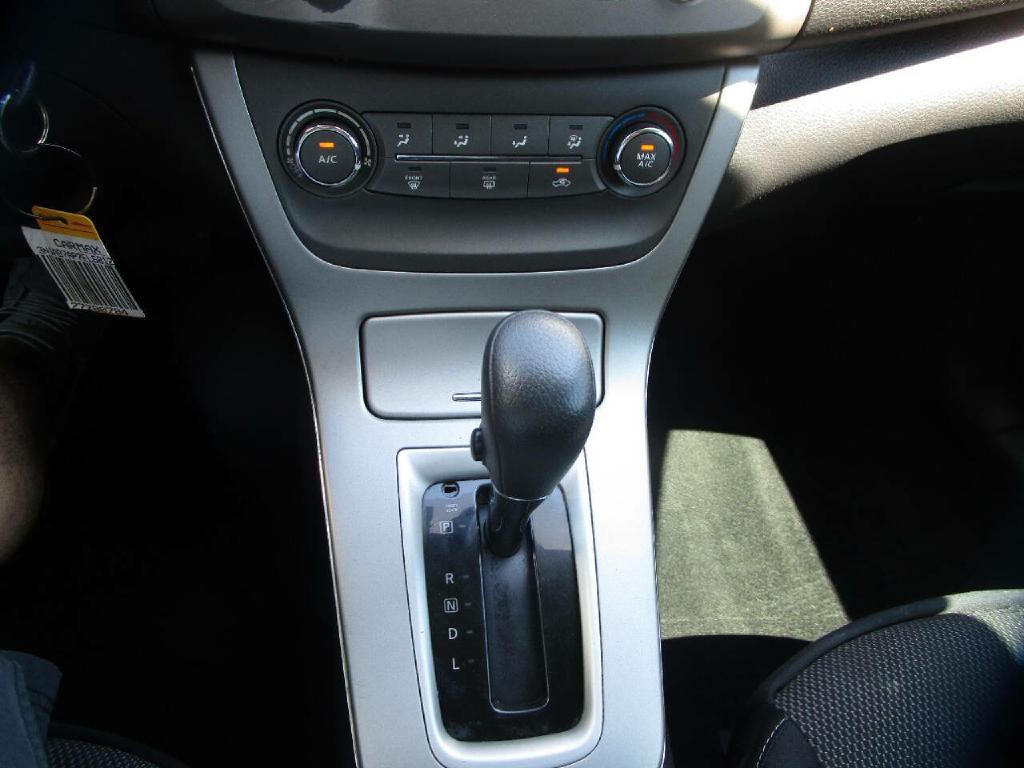 2014 Nissan Sentra Image 14