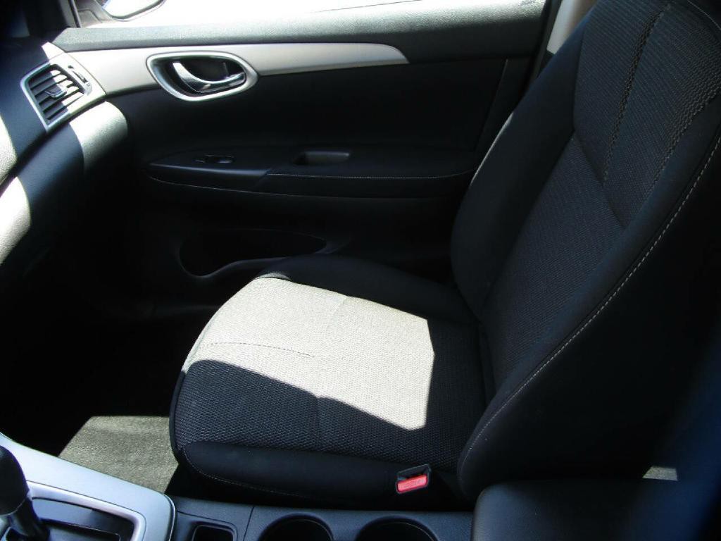 2014 Nissan Sentra Image 15