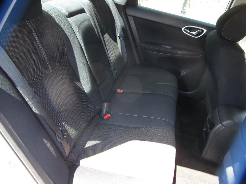 2014 Nissan Sentra Image 19