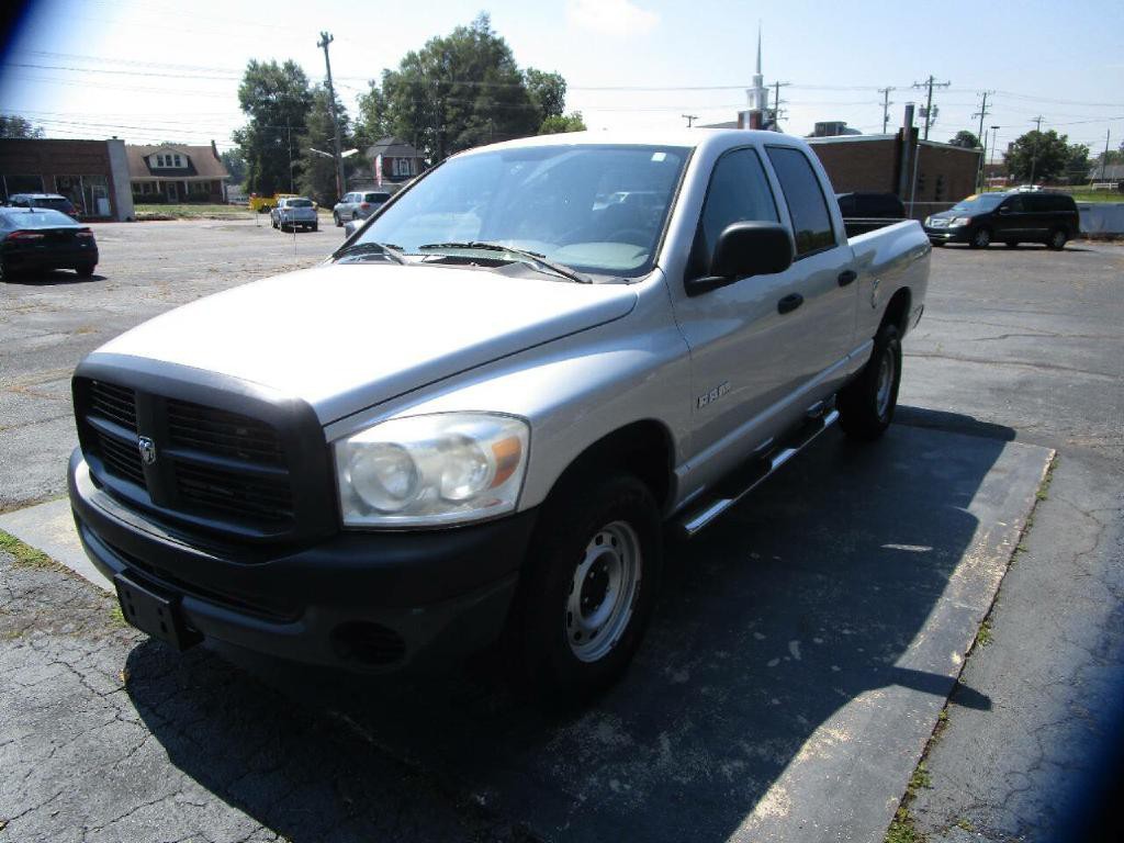 2008 Dodge Ram 1500 Image 2