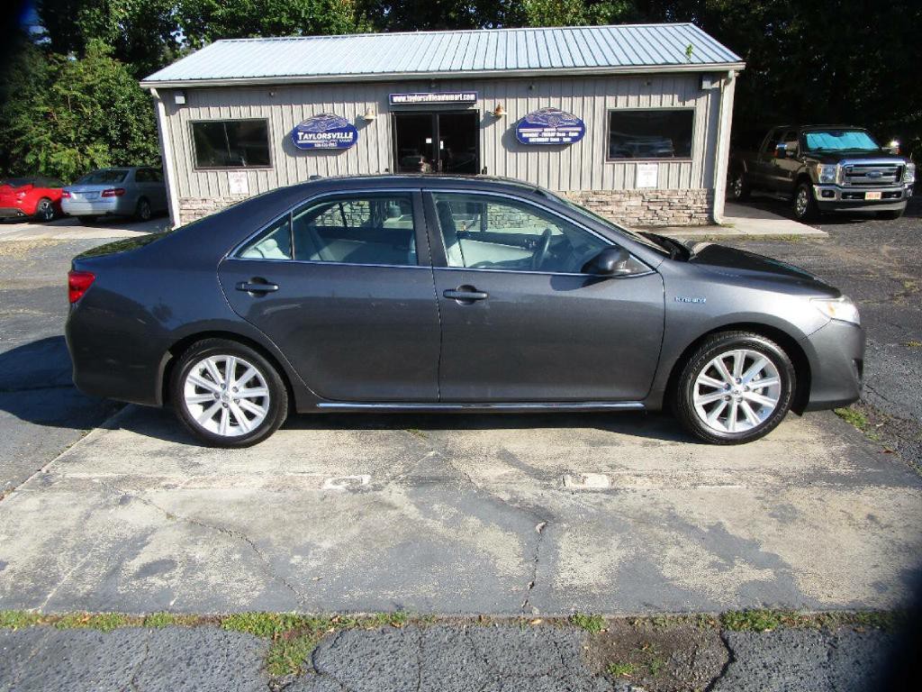 2012 Toyota Camry Image 5