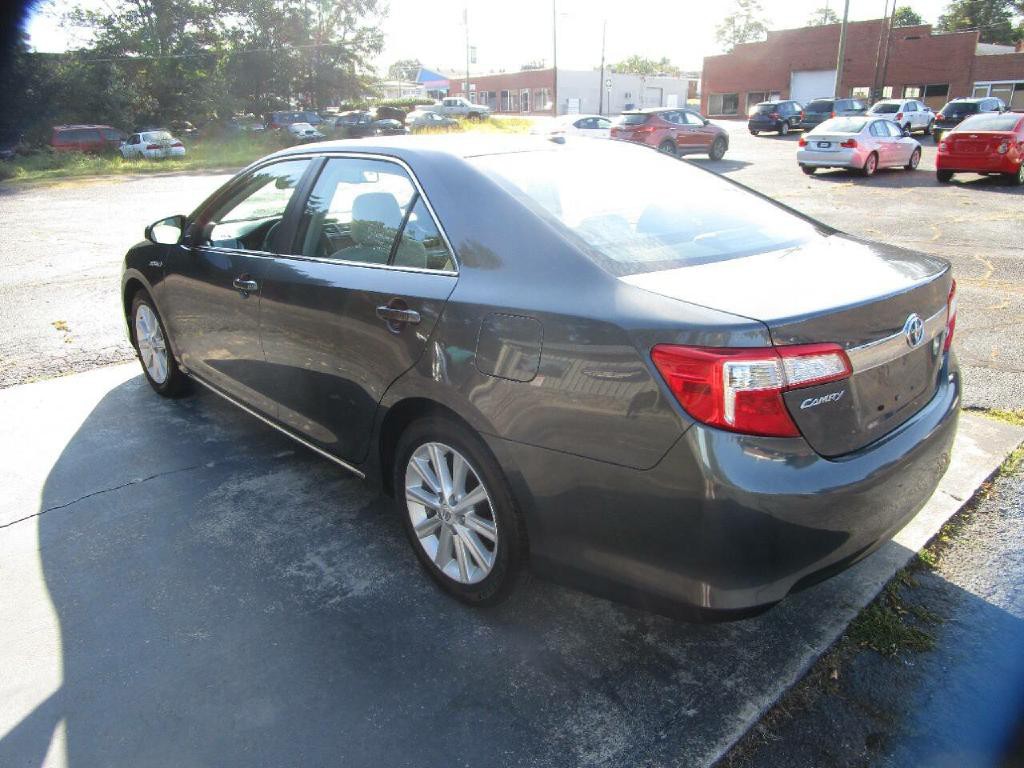 2012 Toyota Camry Image 8