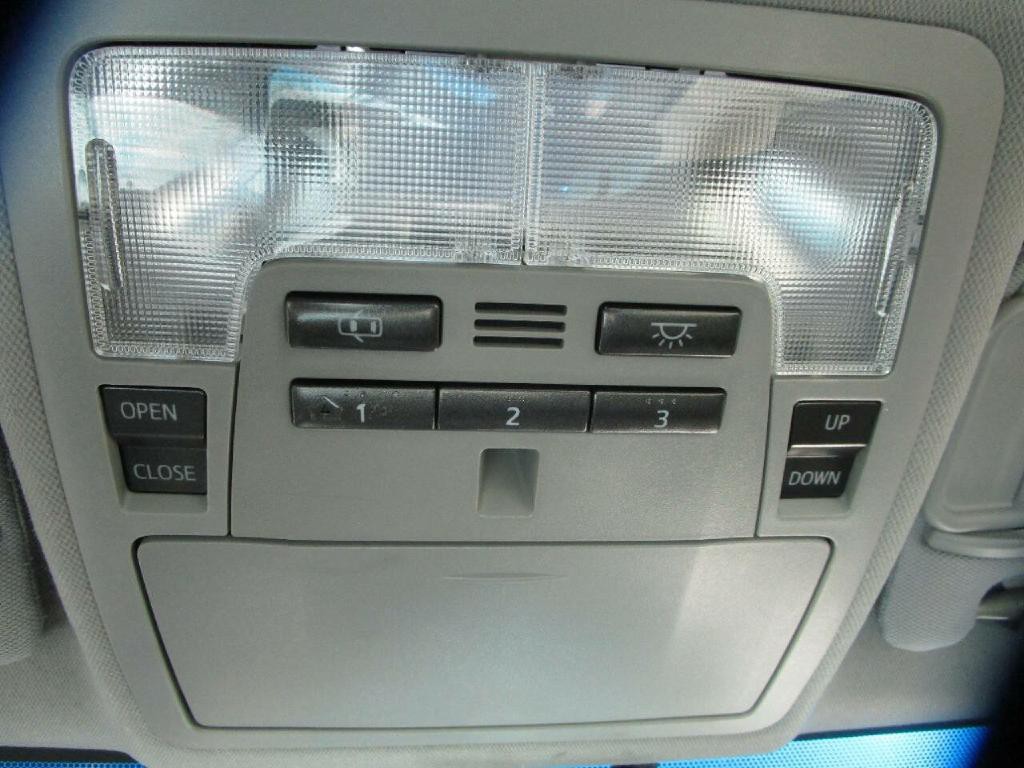 2012 Toyota Camry Image 15