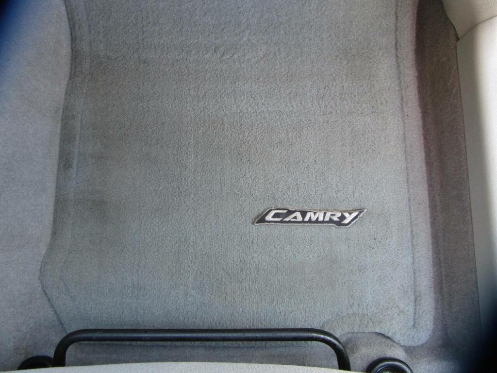 2012 Toyota Camry Image 20