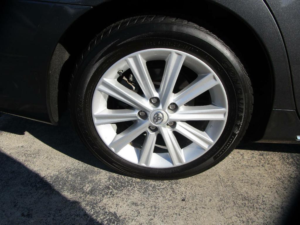 2012 Toyota Camry Image 23