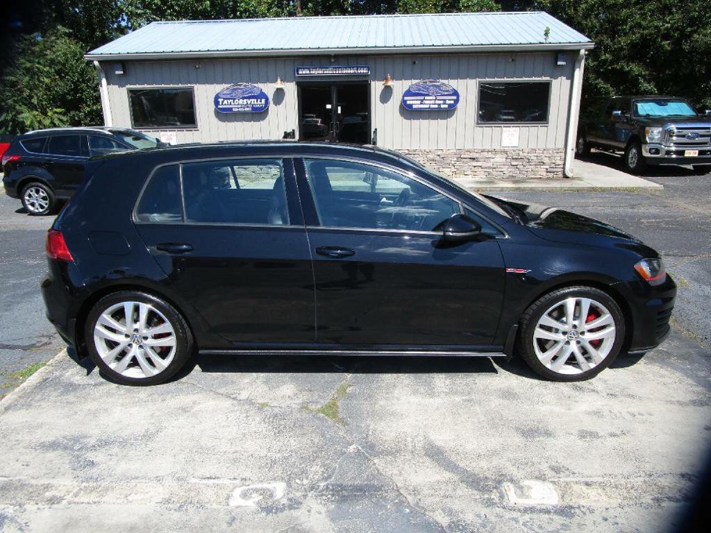 2017 Volkswagen GTI Image 5