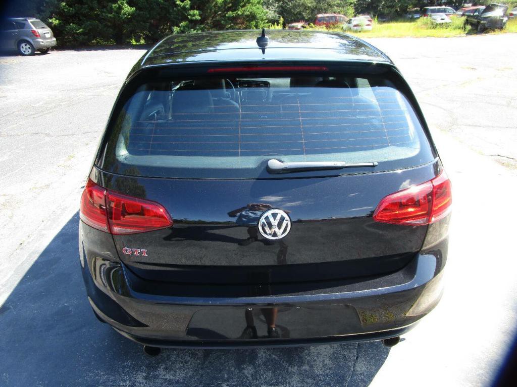 2017 Volkswagen GTI Image 7
