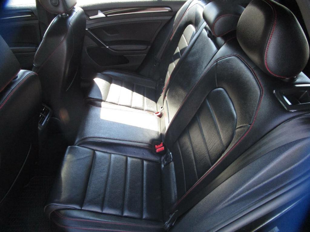 2017 Volkswagen GTI Image 19