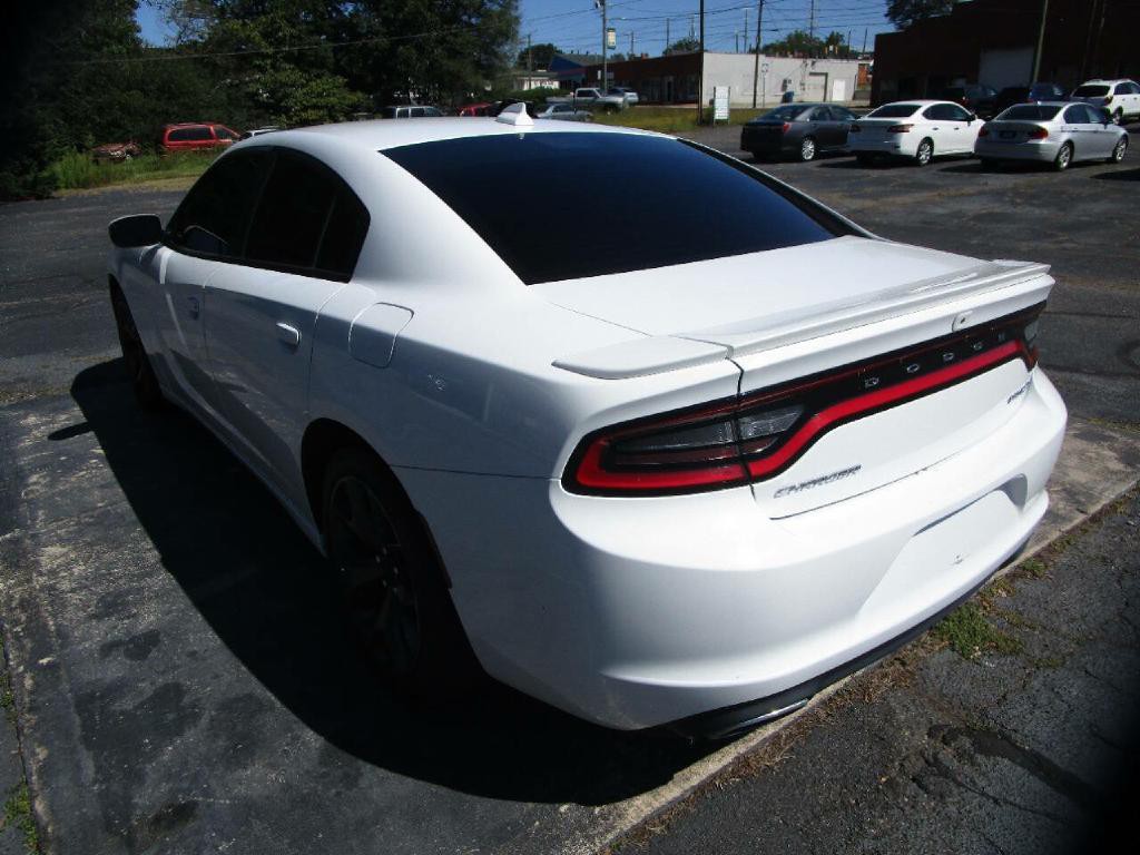 2017 Dodge Charger Image 8