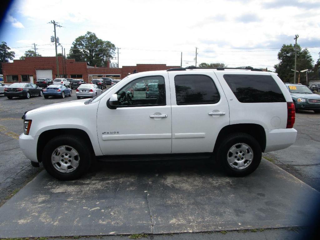 2009 Chevrolet Tahoe Image 1