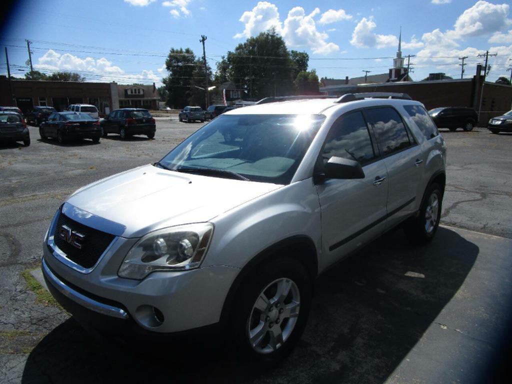2011 GMC Acadia Image 2