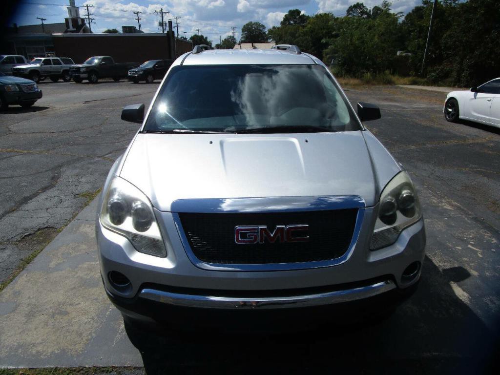 2011 GMC Acadia Image 3
