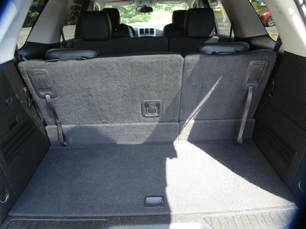 2011 GMC Acadia Image 19
